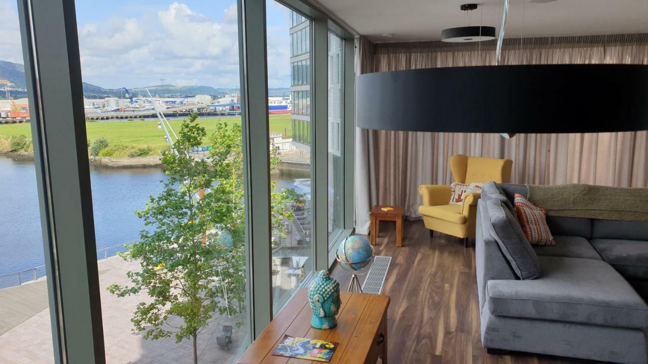 بلفاست Luxury Apartment Marina Views At Titanic Quarter المظهر الخارجي الصورة